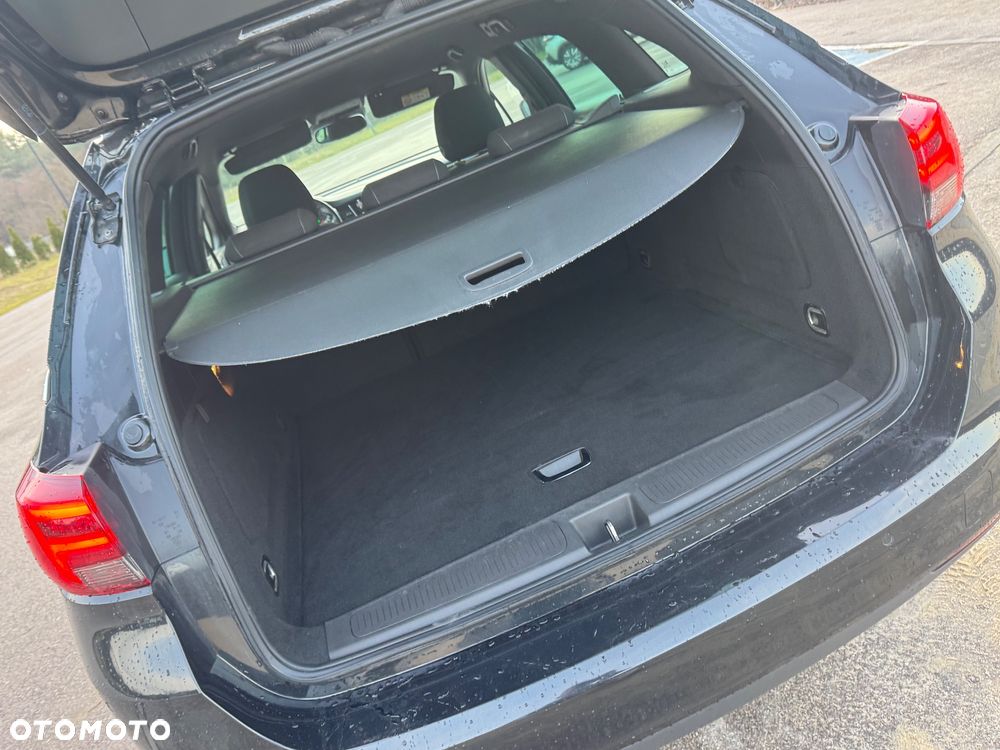 Opel Astra 1.6 CDTI Dynamic S&S - 12