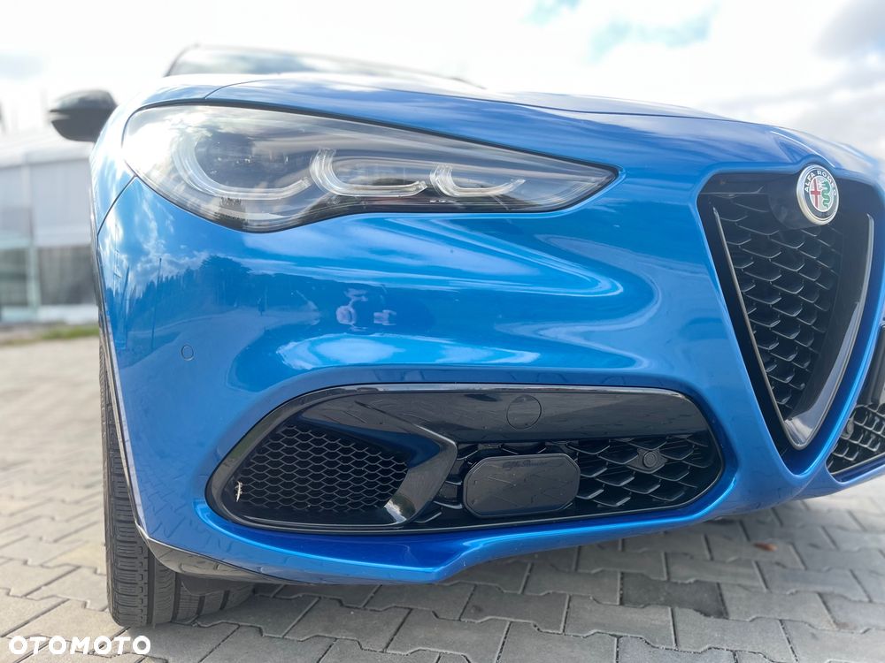 Alfa Romeo Stelvio - 11