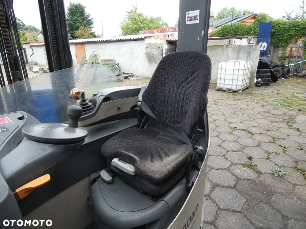 Crown esr 5000 - 8