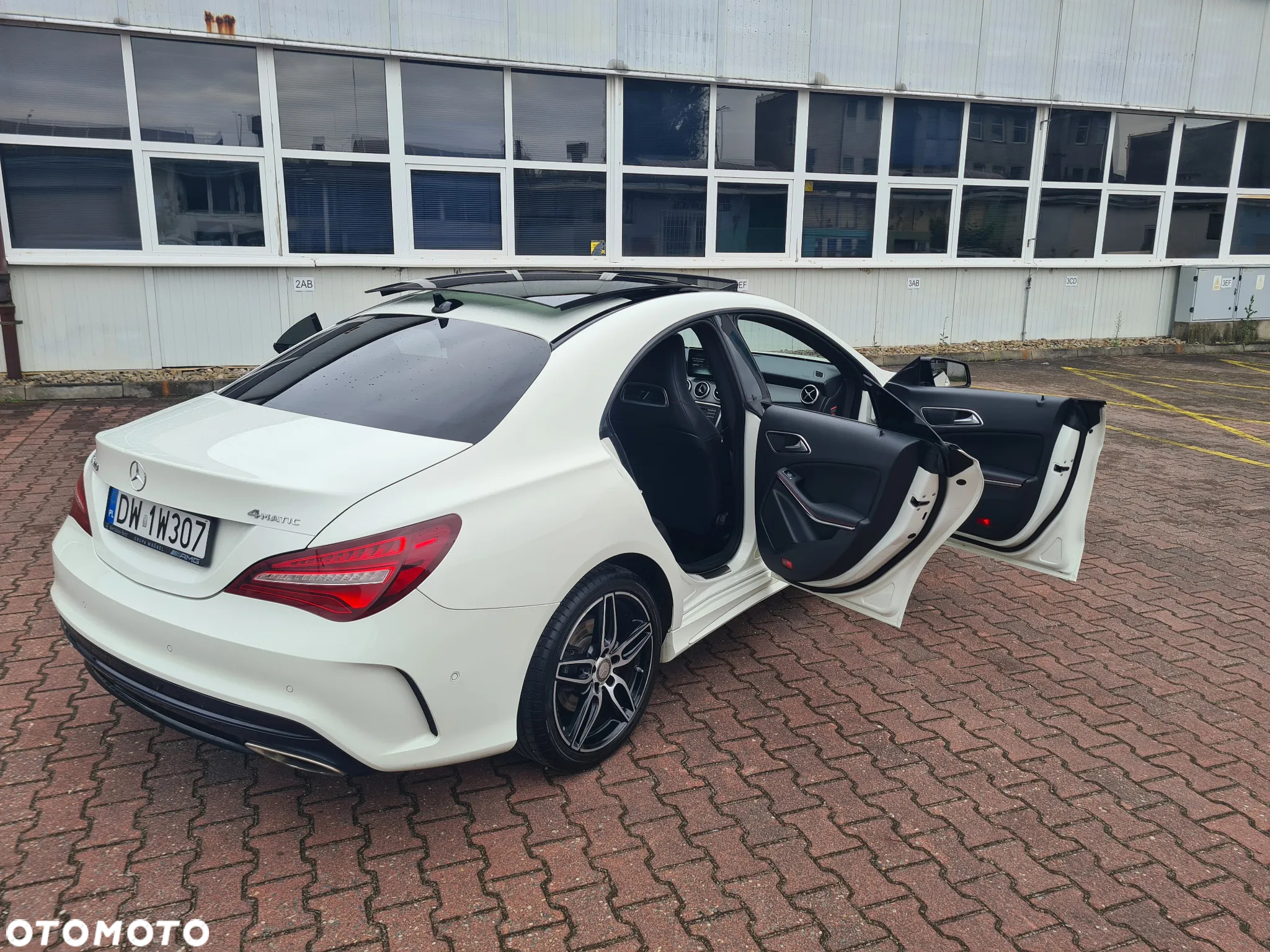 Mercedes-Benz CLA 220 4-Matic AMG Line - 7