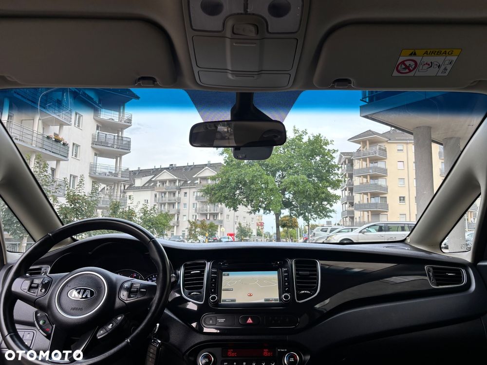 Kia Carens 1.7 CRDi M 7os - 28