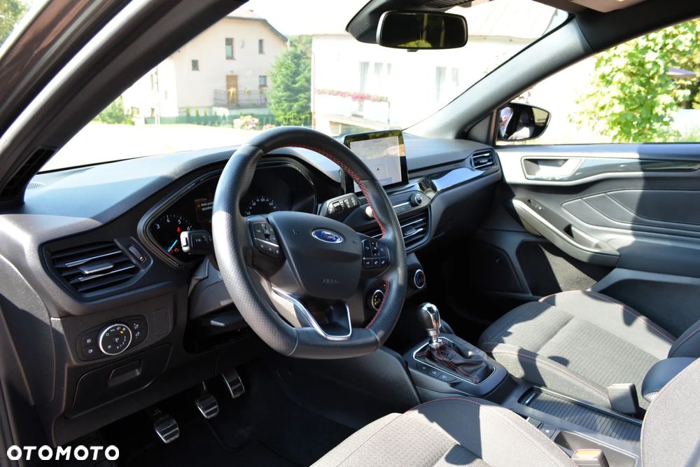 Ford Focus 1.0 EcoBoost ST-Line Business - 11