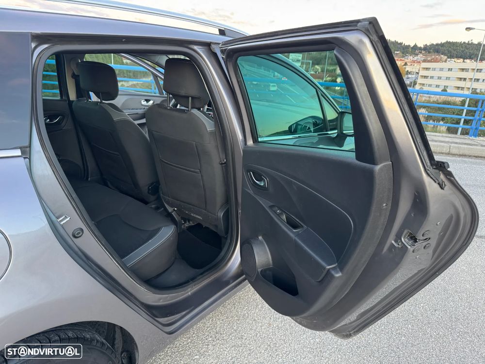 Renault Clio Sport Tourer Energy dCi 90 EDC Experience - 22