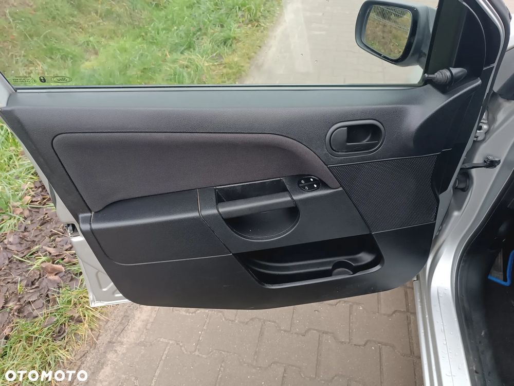 Ford Fiesta 1.4 Connection - 14