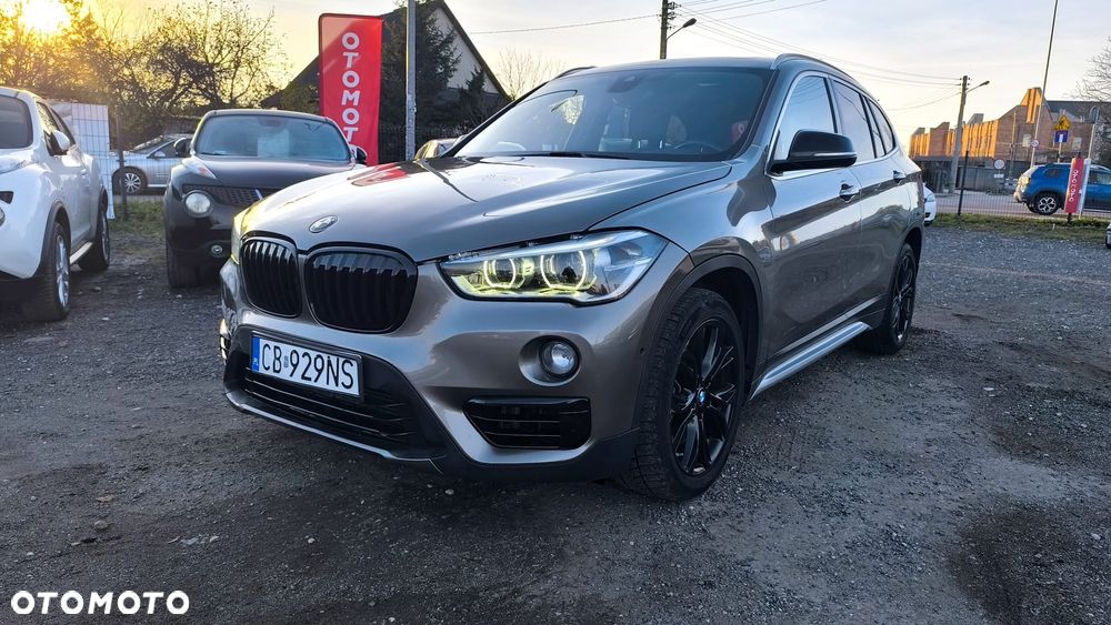BMW X1 xDrive25i GPF Sport Line - 9