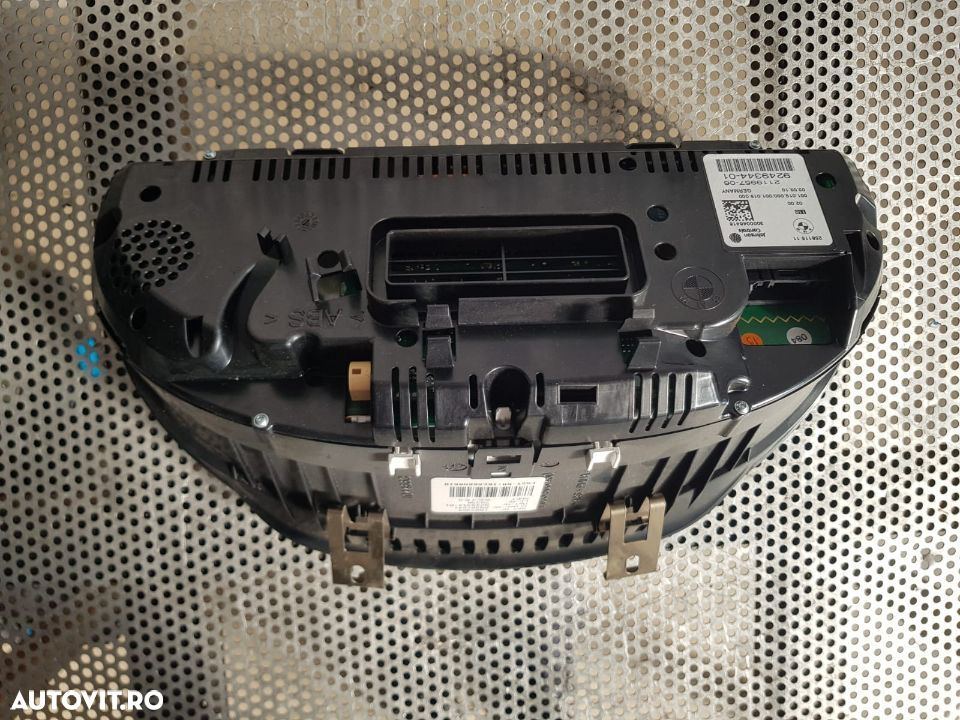 Ceasuri Bord BMW F10 F11 F07 X3 F25 F06 F12 F13 F01 F02 HUD Cod 9249344 - 4