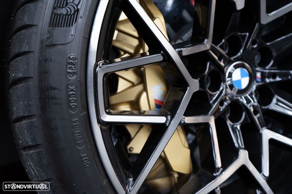 BMW M8 Competition - 15