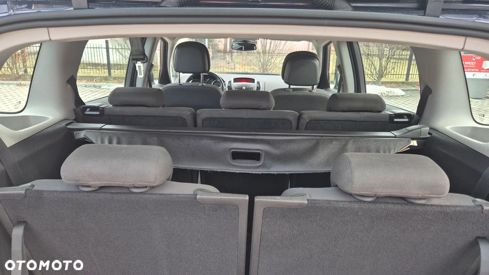 Opel Zafira - 20