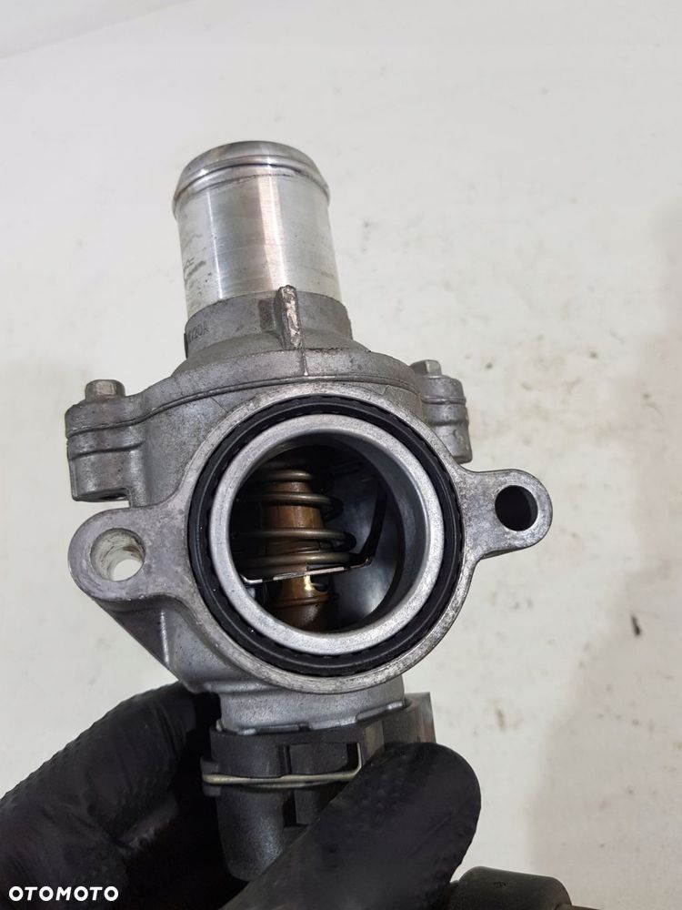 obudowa termostatu br3e-8a587-mc ford mustang vi gt 5.0 b v8 - 7