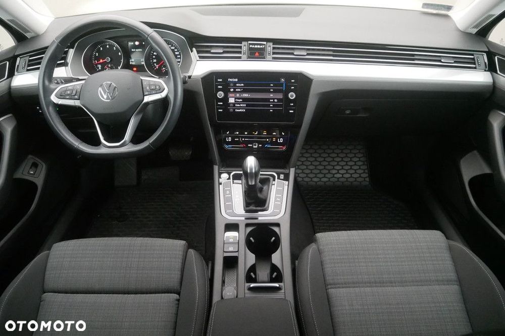 Volkswagen Passat Variant 2.0 TSI Business DSG - 8