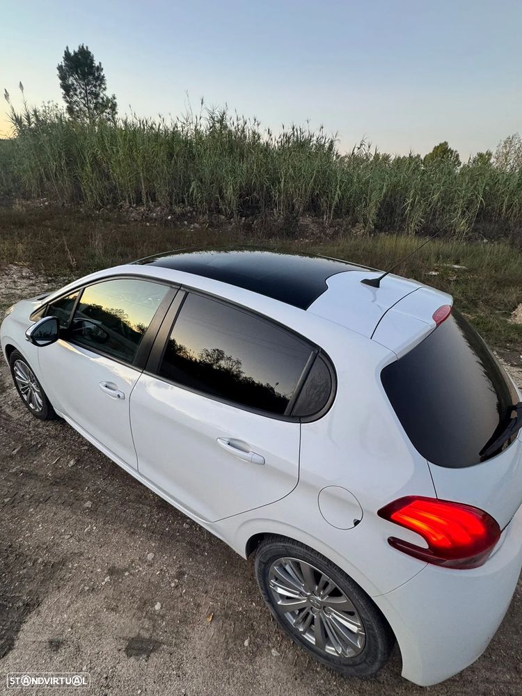 Peugeot 208 1.6 BlueHDi Style - 10