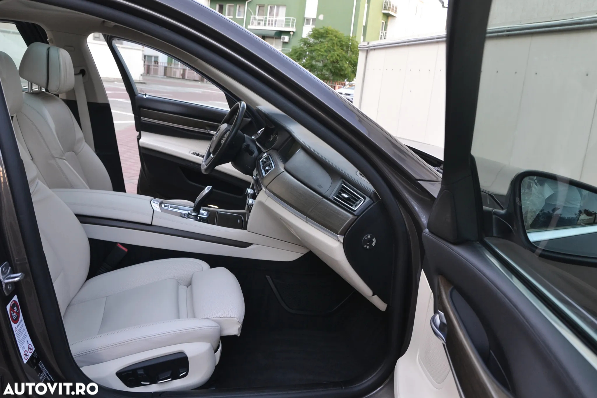 BMW Seria 7 730d Edition Exclusive - 16