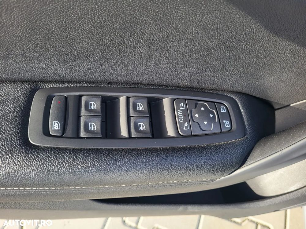 Renault Megane TCE 140 EDC Techno - 21