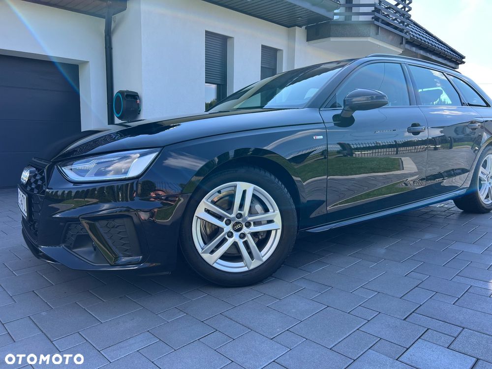Audi A4 Avant 40 TDI quattro S tronic S line - 5