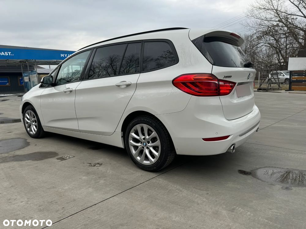 BMW Seria 2 220d Gran Tourer xDrive - 9