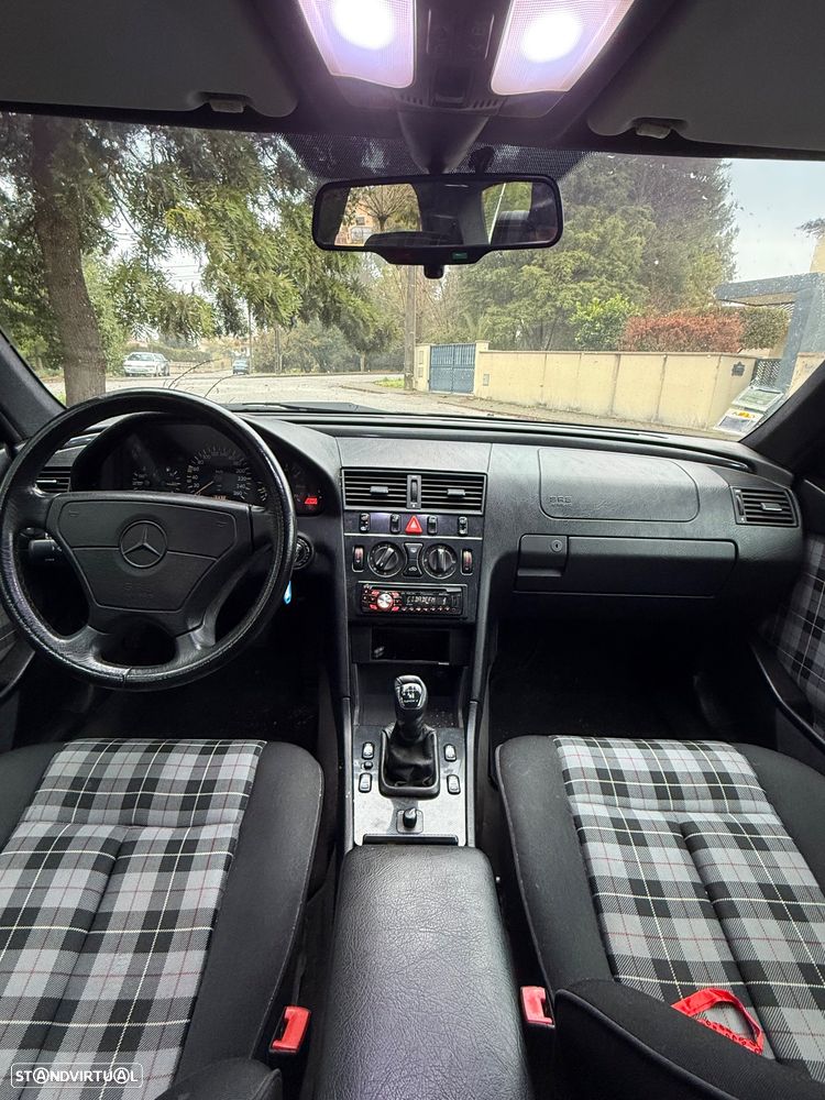 Mercedes-Benz C 230 Kompressor - 6