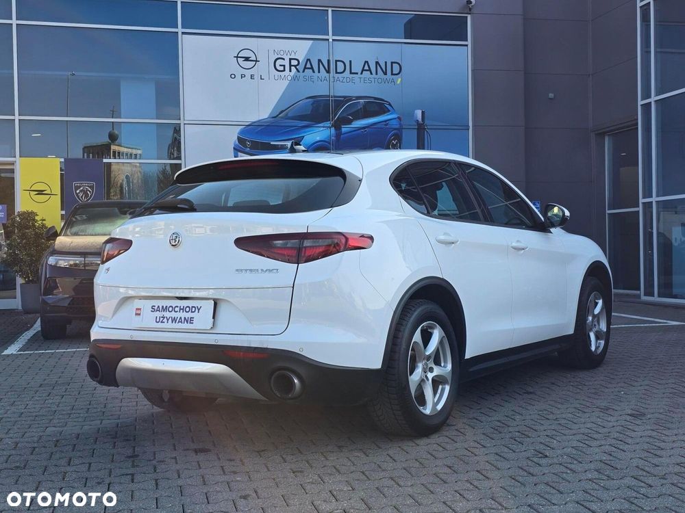 Alfa Romeo Stelvio 2.0 Turbo Super Q4 - 6