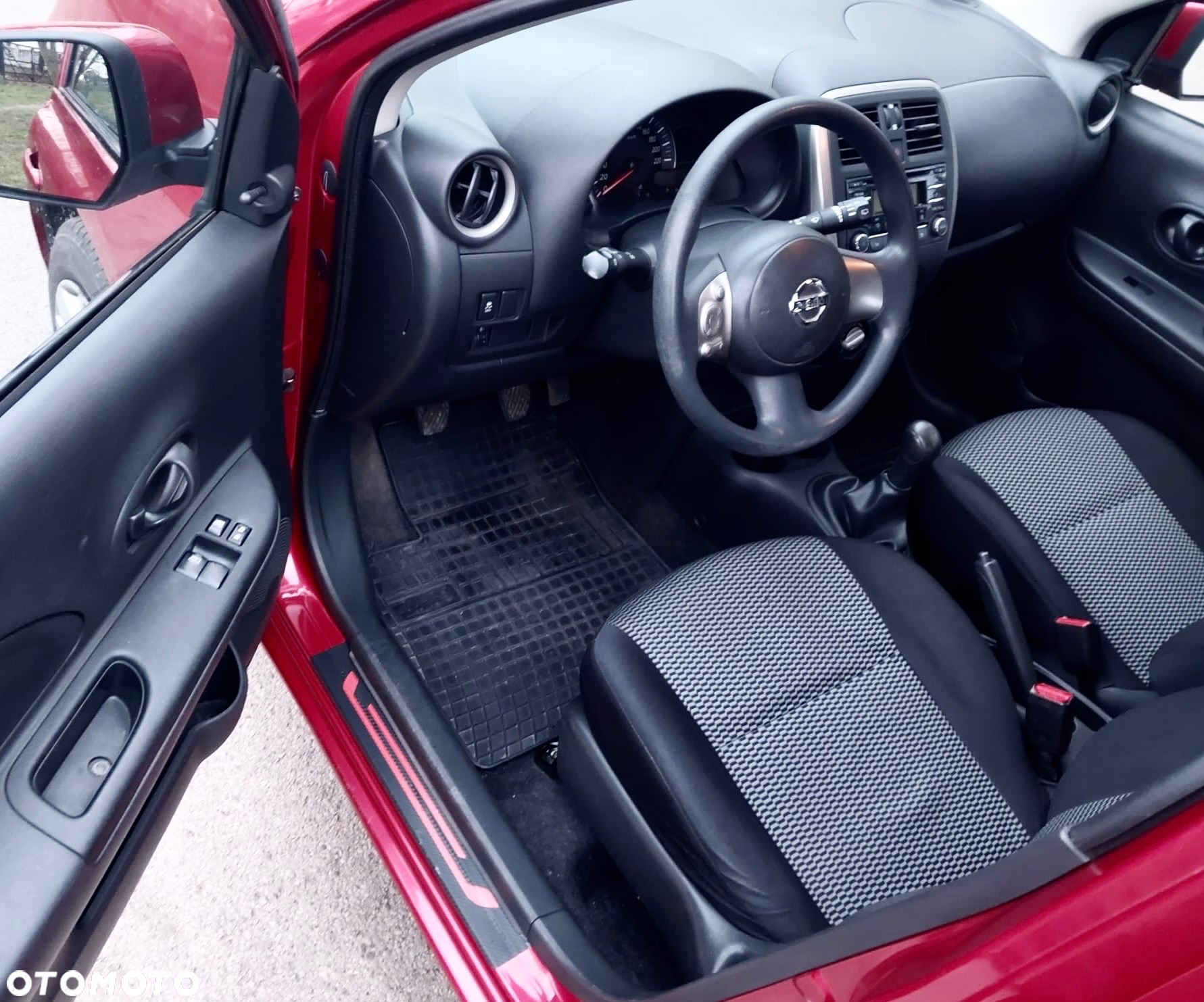 Nissan Micra - 11