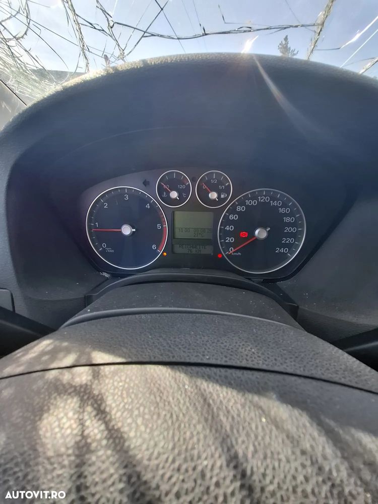 Dezmembrez Ford Focus 1.6 Tdci - 2