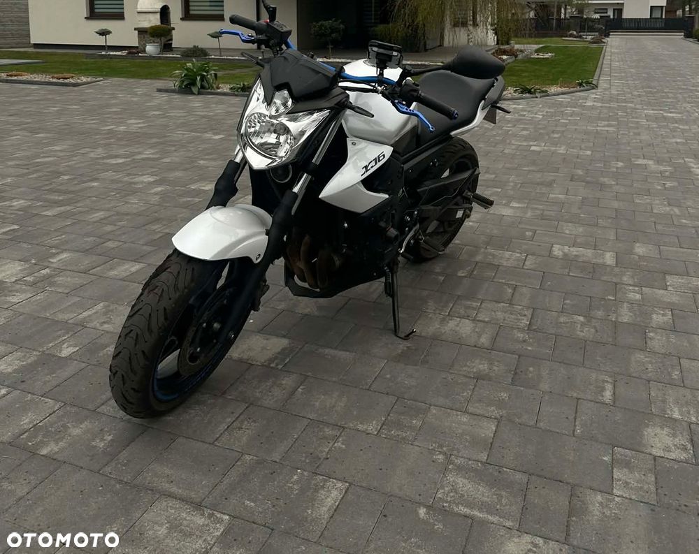 Yamaha XJ - 2