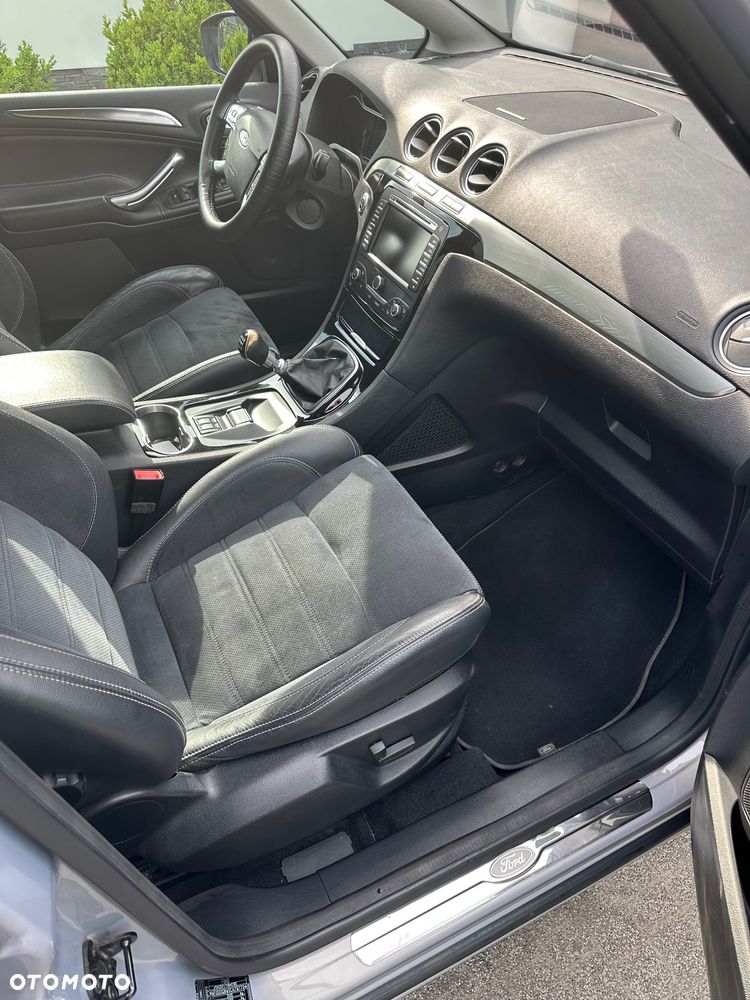 Ford S-Max 2.0 TDCi DPF Titanium X - 22