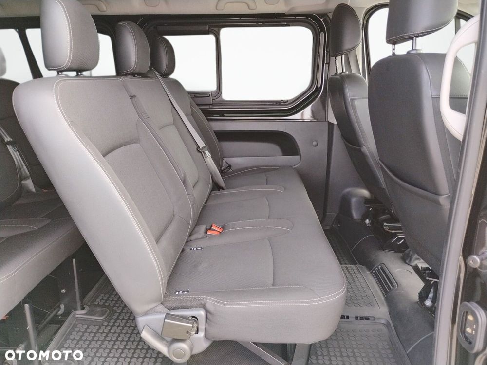 Renault Trafic Grand 1.6 dCi - 16