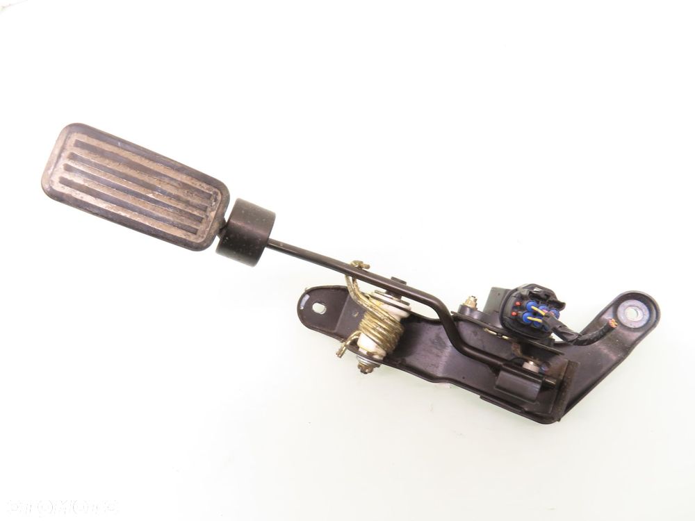 POTENCJOMETR GAZU TOYOTA RAV 4 II 2.0 D-4D 7801042020 8928133010 - 7