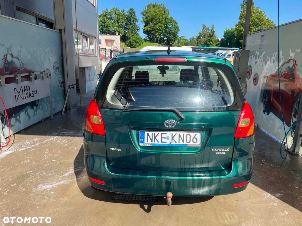 Toyota Corolla Verso - 4