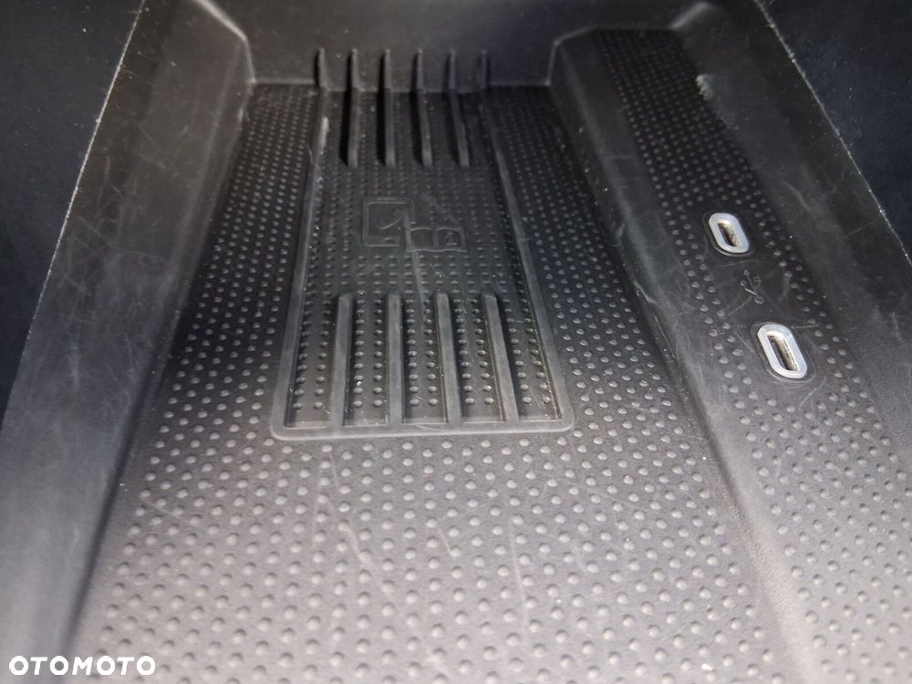 Skoda Octavia 1.5 TSI e-Tec Sportline DSG - 25