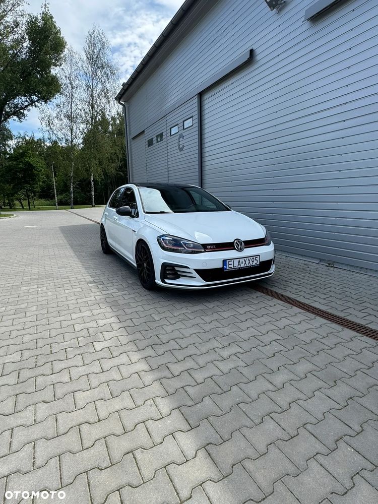 Volkswagen Golf - 12