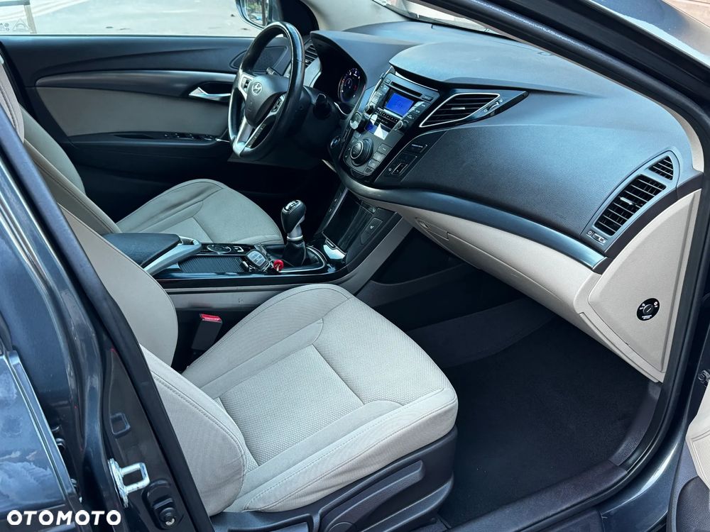 Hyundai i40 1.7 CRDi Comfort + - 13