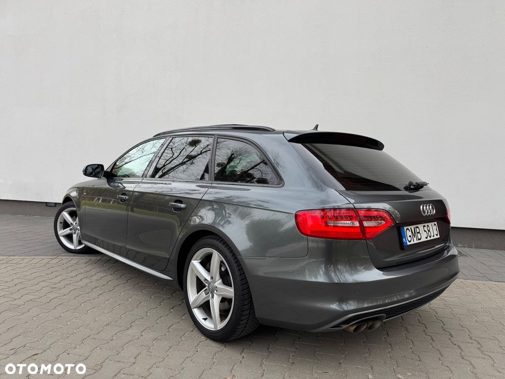 Audi A4 Avant 2.0 TDI DPF quattro S tronic S line Sportpaket - 28