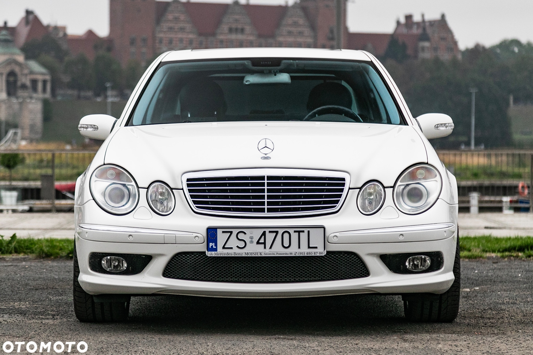 Mercedes-Benz Klasa E 55 AMG - 3