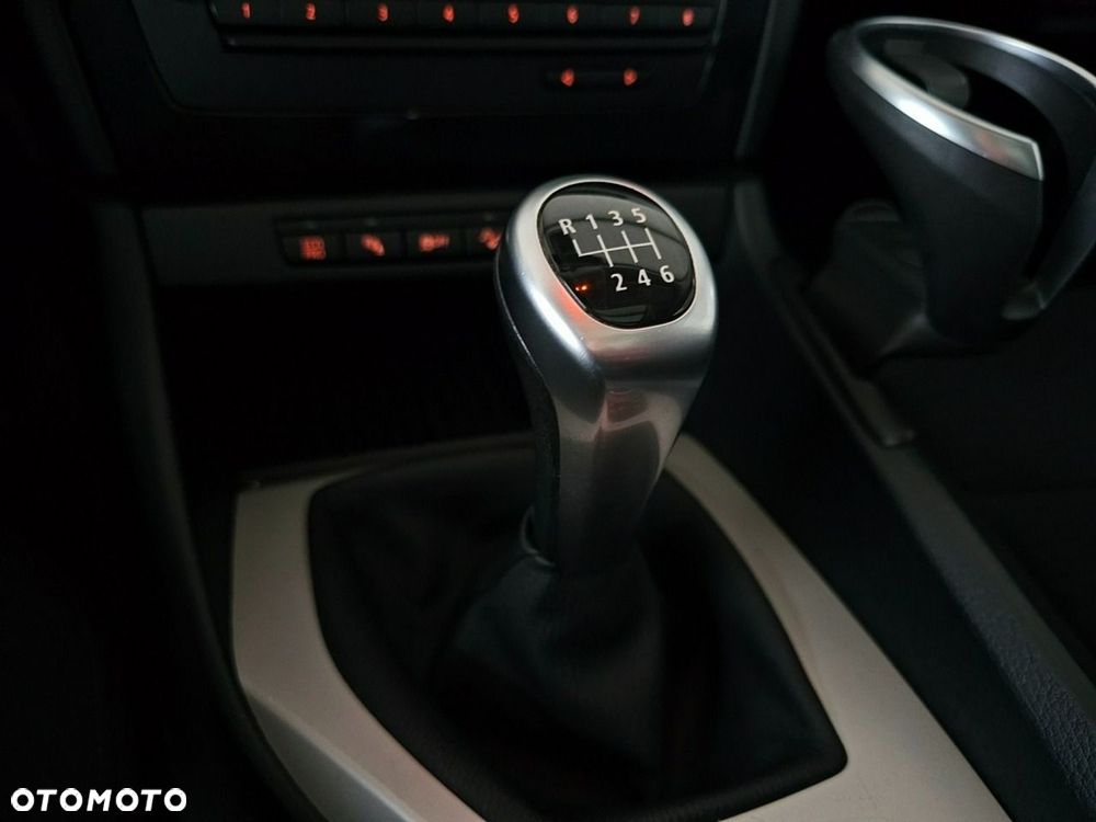 BMW X1 - 24