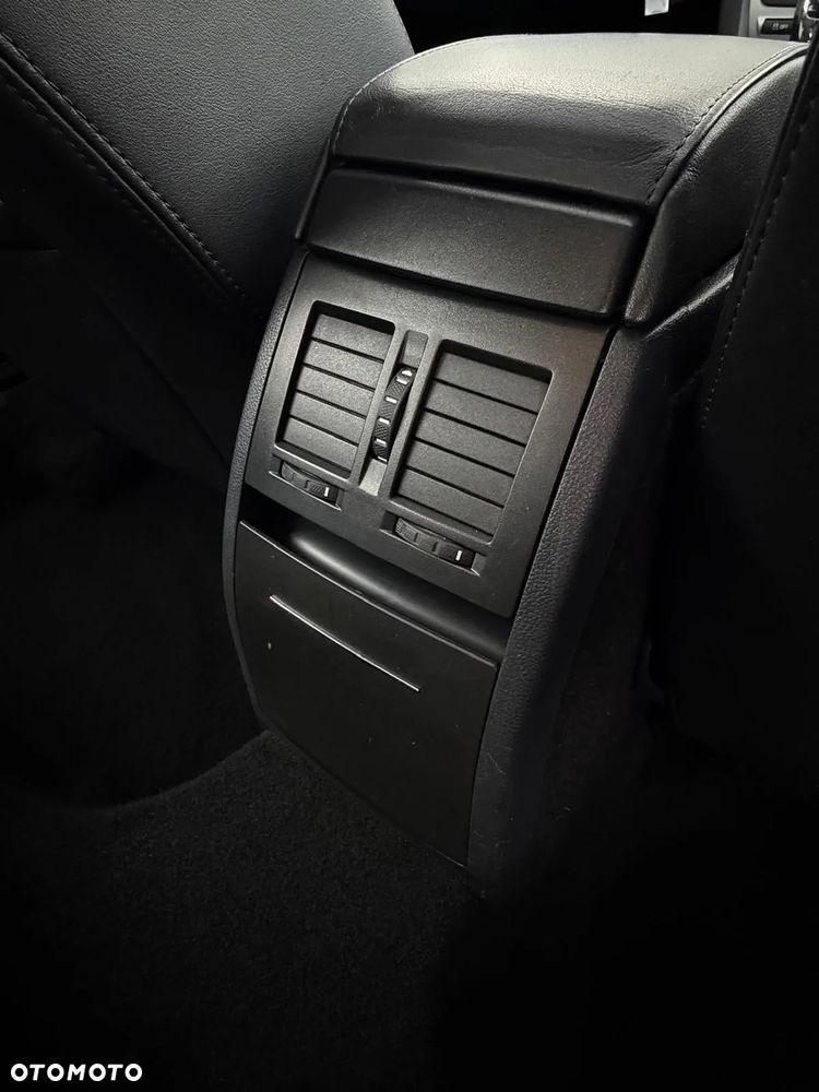 Skoda Octavia 1.8 TSI IMPULS EDITION - 29