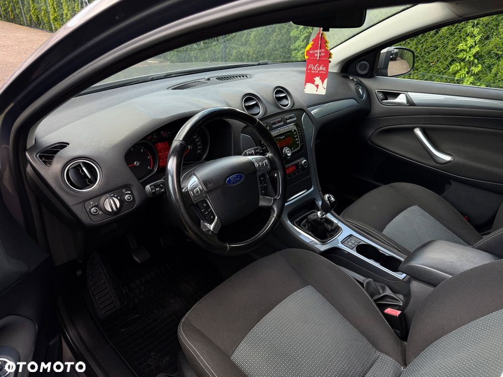 Ford Mondeo 2.0 TDCi Viva Trend - 9