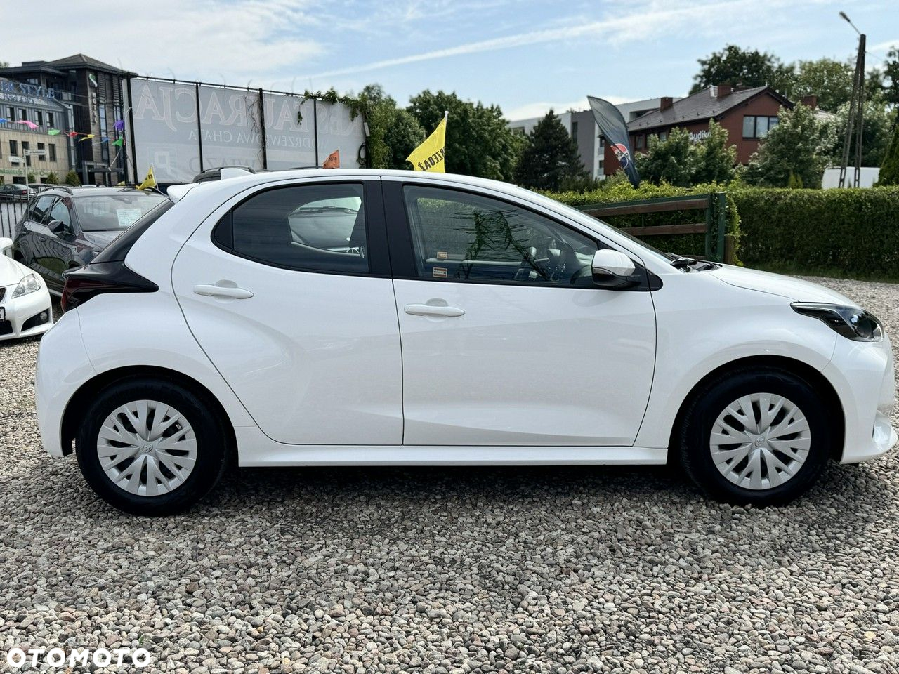 Toyota Yaris - 4
