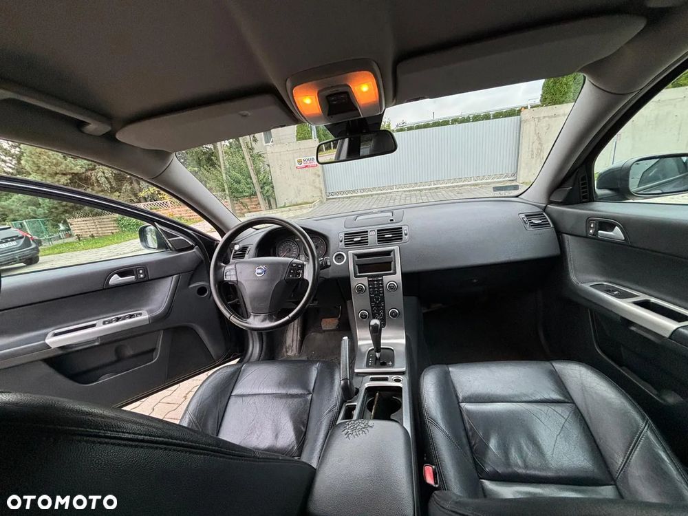 Volvo V50 - 2