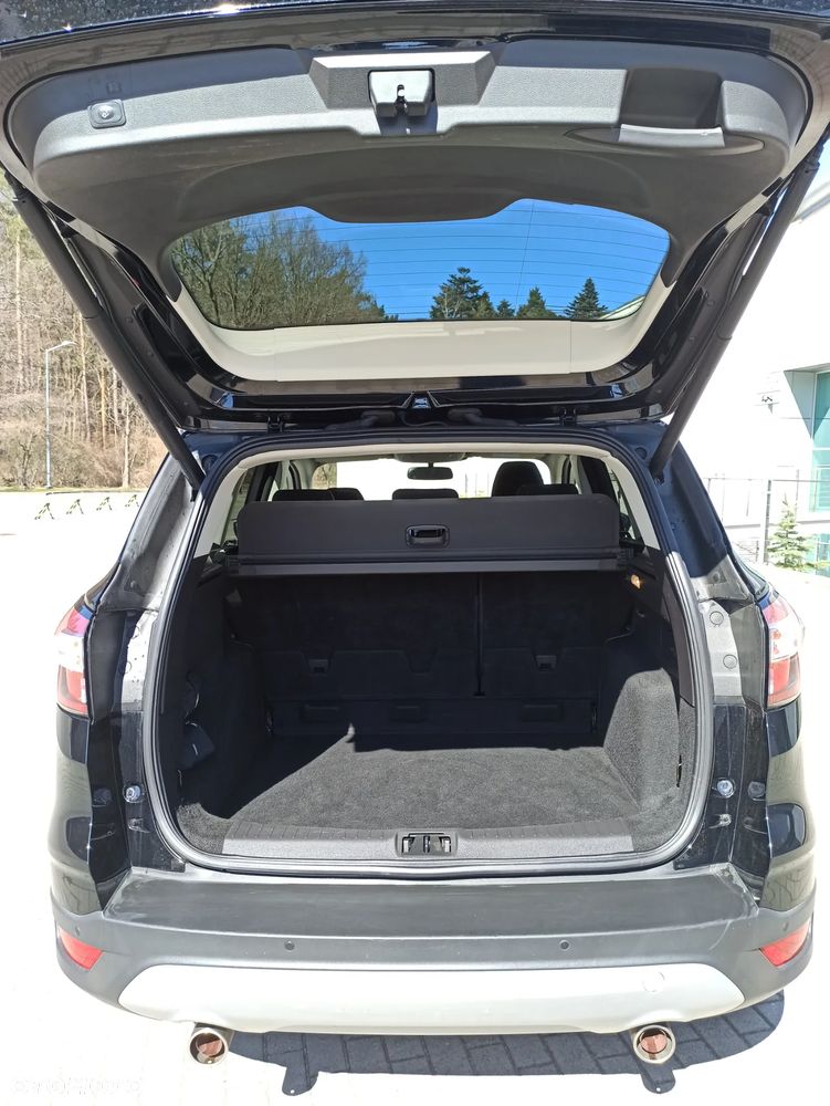 Ford Kuga - 26