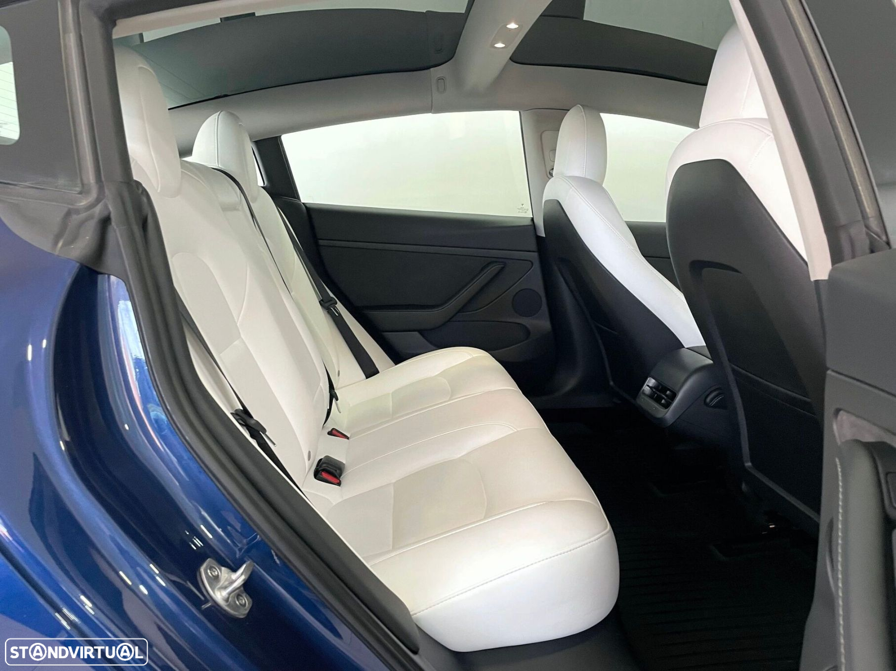 Tesla Model 3 - 20
