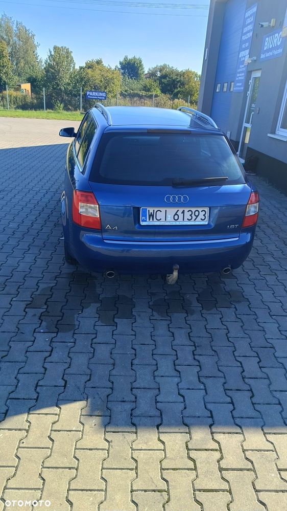Audi A4 Avant - 4