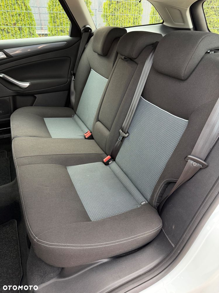 Ford Mondeo 2.0 TDCi Titanium - 20