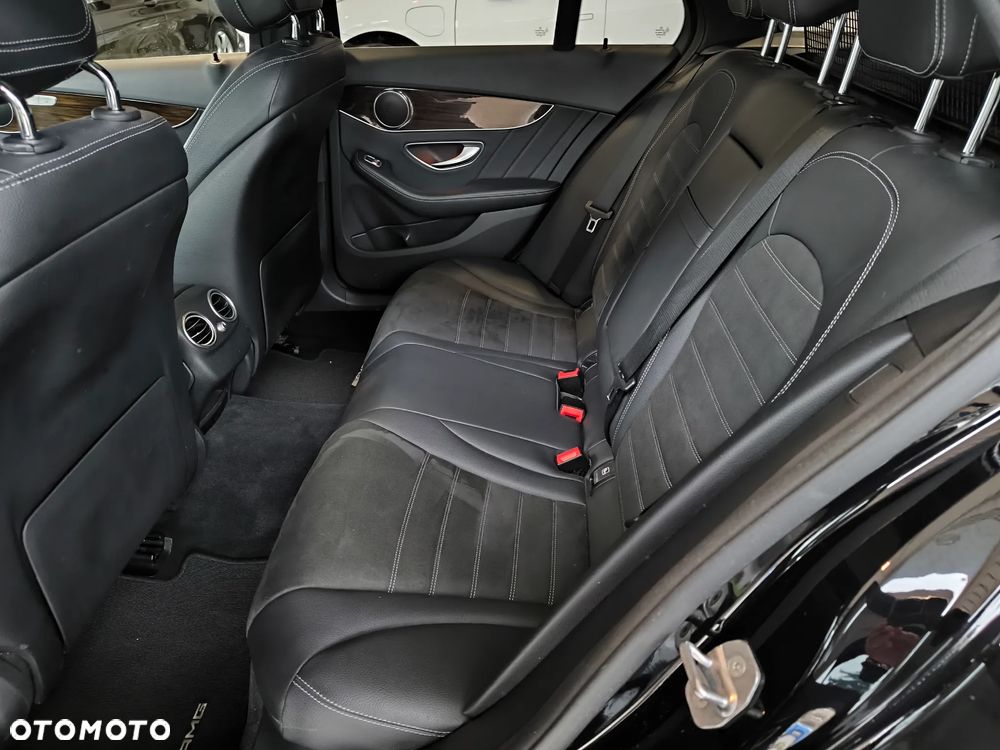 Mercedes-Benz Klasa C 200 4MATIC 9G-TRONIC - 22