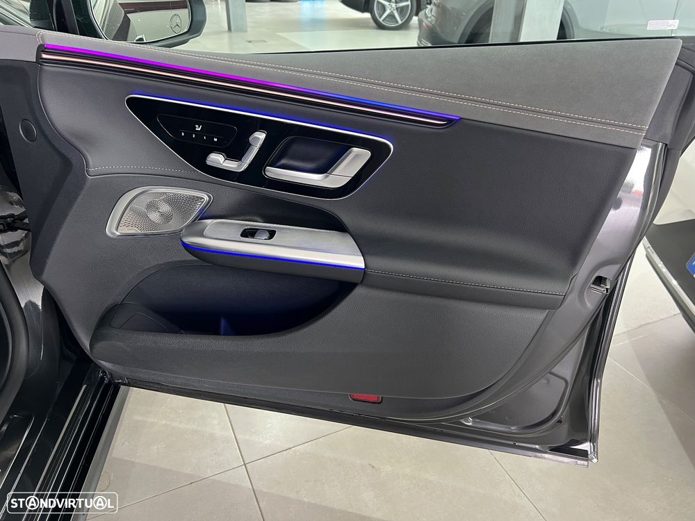 Mercedes-Benz EQE 300 AMG Line - 24