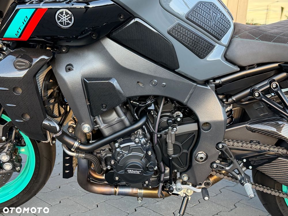 Yamaha MT - 32