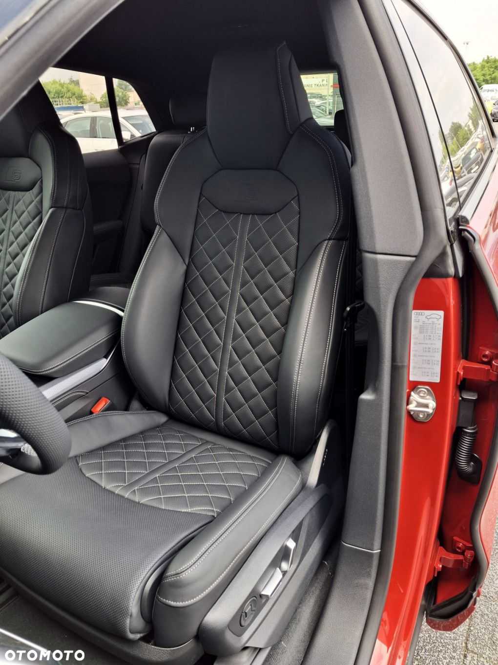 Audi Q8 - 12