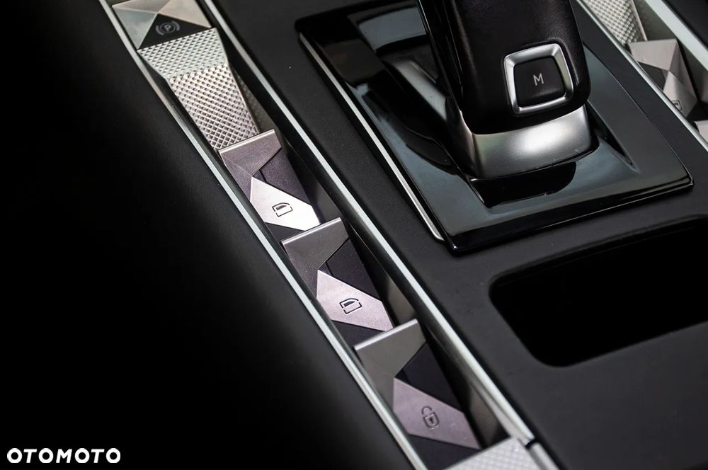 DS Automobiles DS 7 Crossback - 31