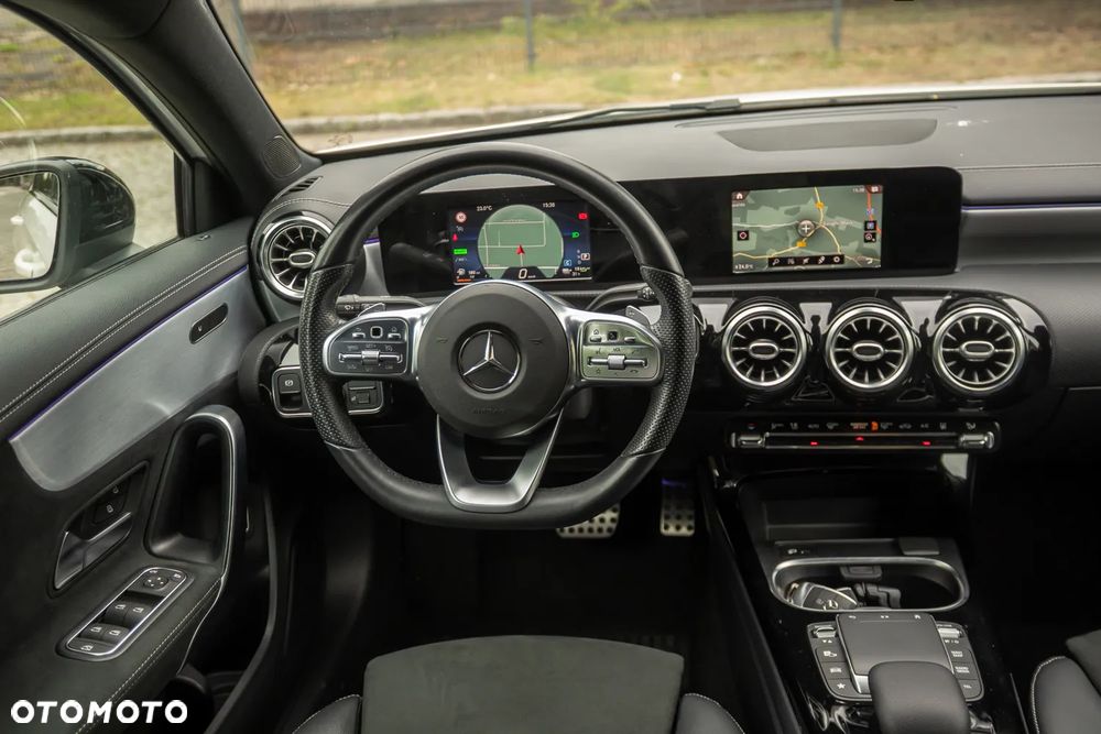 Mercedes-Benz Klasa A 250 e 8G-DCT Edition 2020 - 39