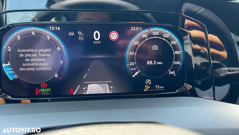 VOLKSWAGEN Golf 2025 — imagine 11