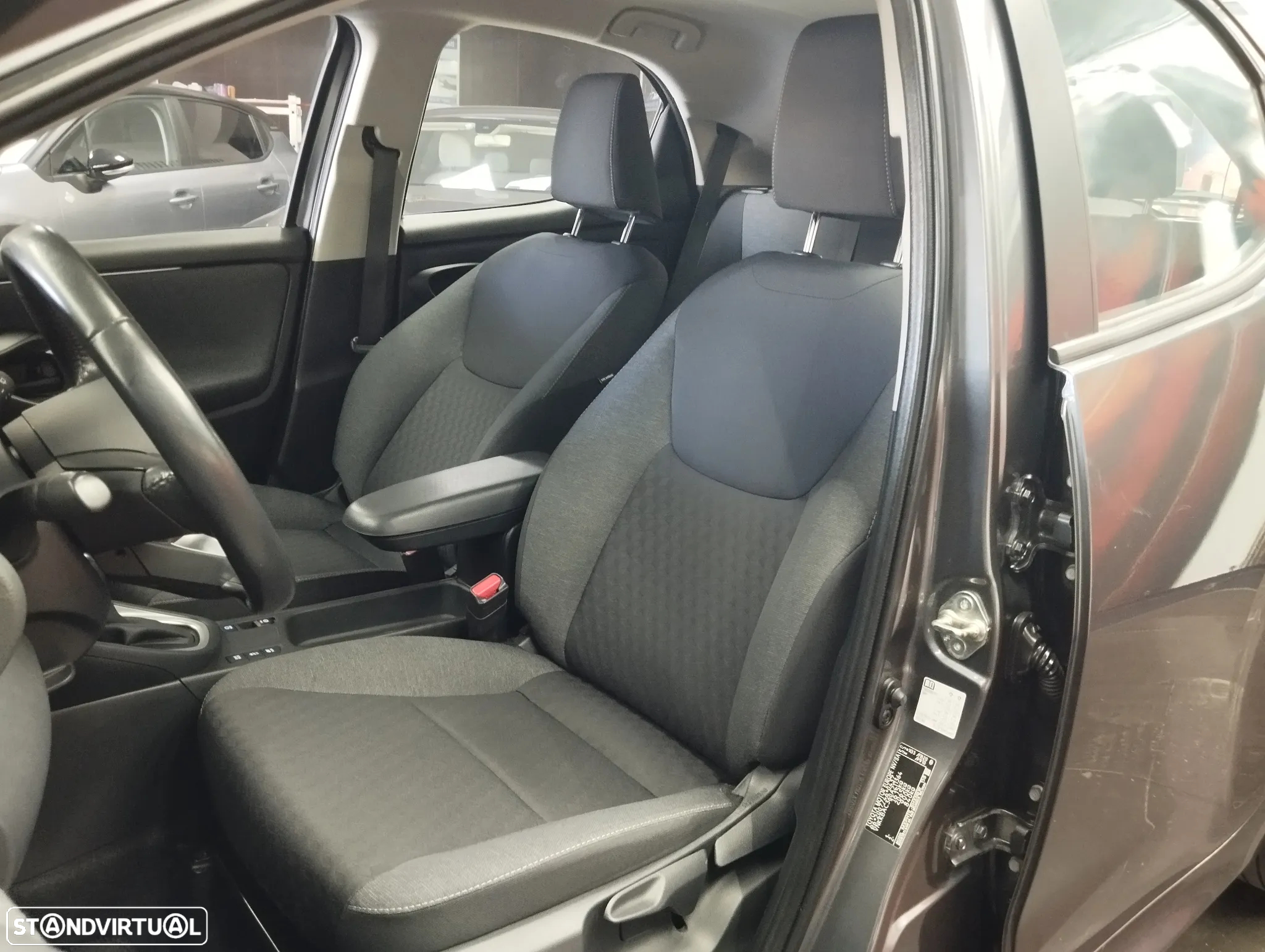 Toyota Yaris 1.5 HDF GR Sport - 16